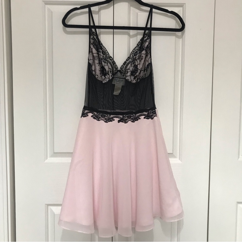 90"s Vintage Victoria’s Secret Collection Pink/Black Lace Mesh Babydoll Chemise